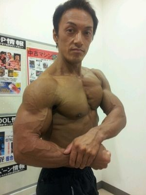 丸山隆平の父親はボディービルダー